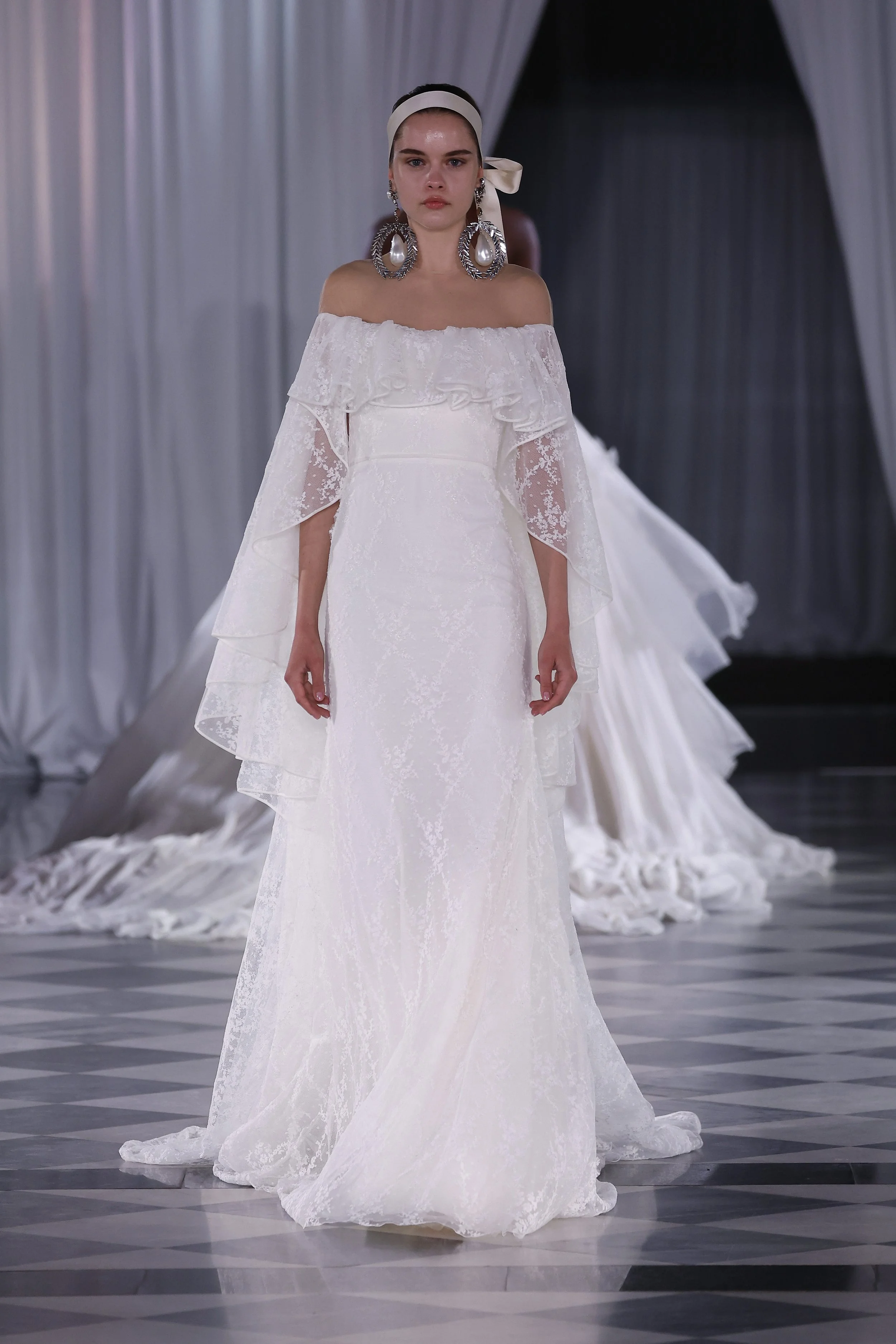 jinwang bride - Giambattista Valli